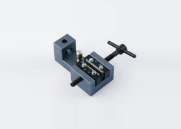 lloyd_grips_vice03